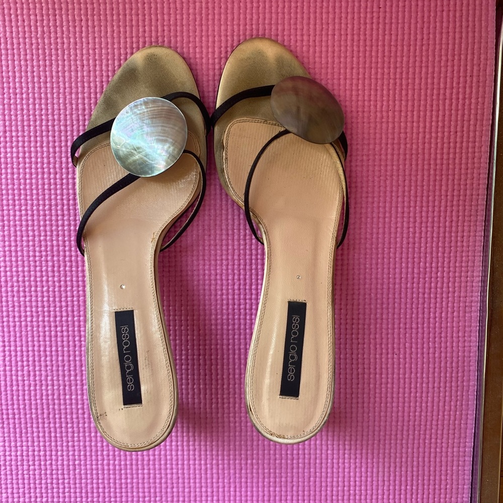 Sz7.5 Sergio Rossi Vintage 2 inch Shell Mules